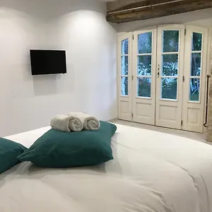 Les Mandarins , Baladou France