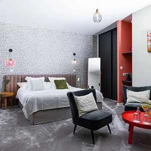 En Marge Hotel
